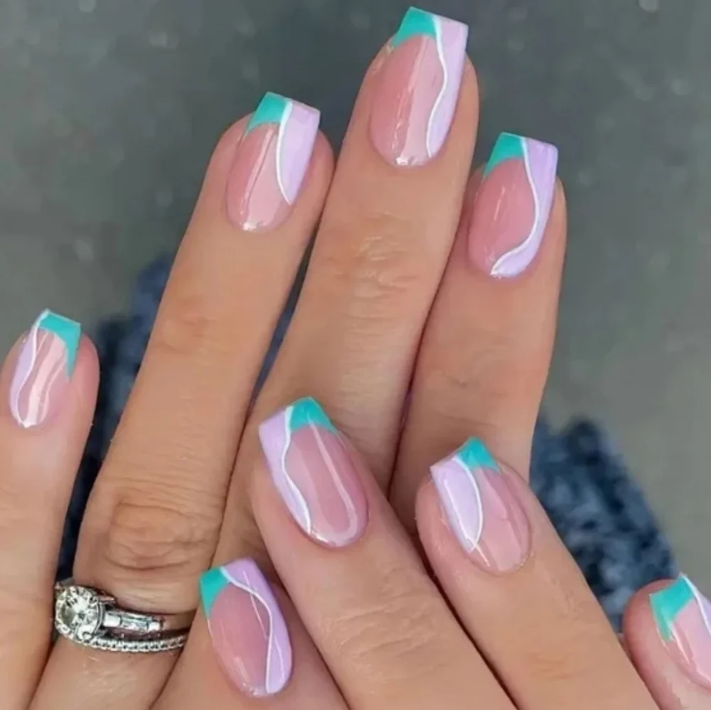 24 Pieces Fake Press On Nails